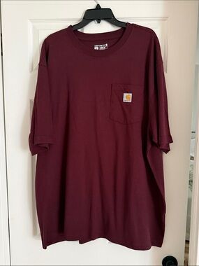 Carhartt Short-Sleeve Pocket Tee in Burgundy